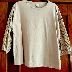 EUC Tan cotton top with eyelet sleeves from a new day brand